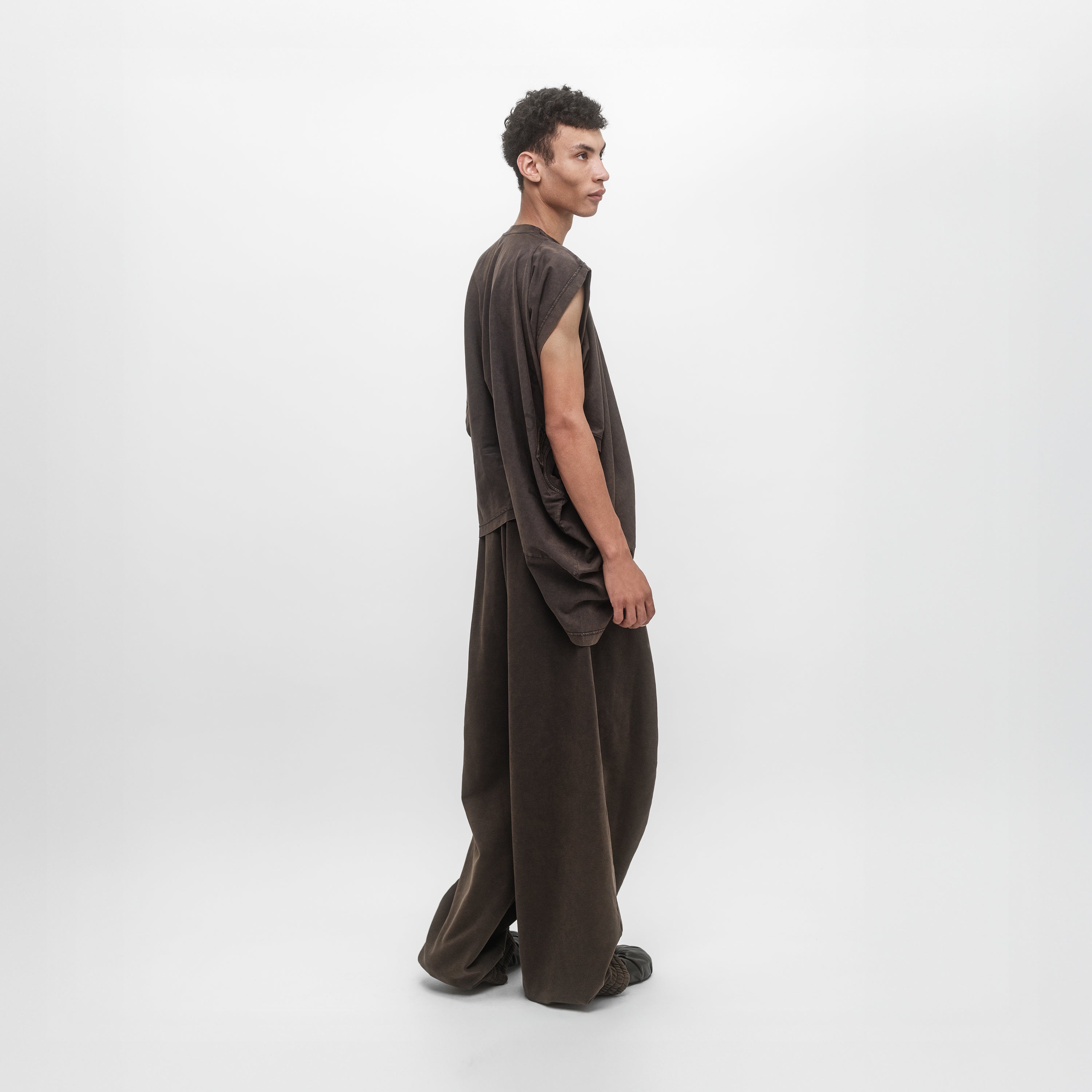 Knee Shape Sweatpants M