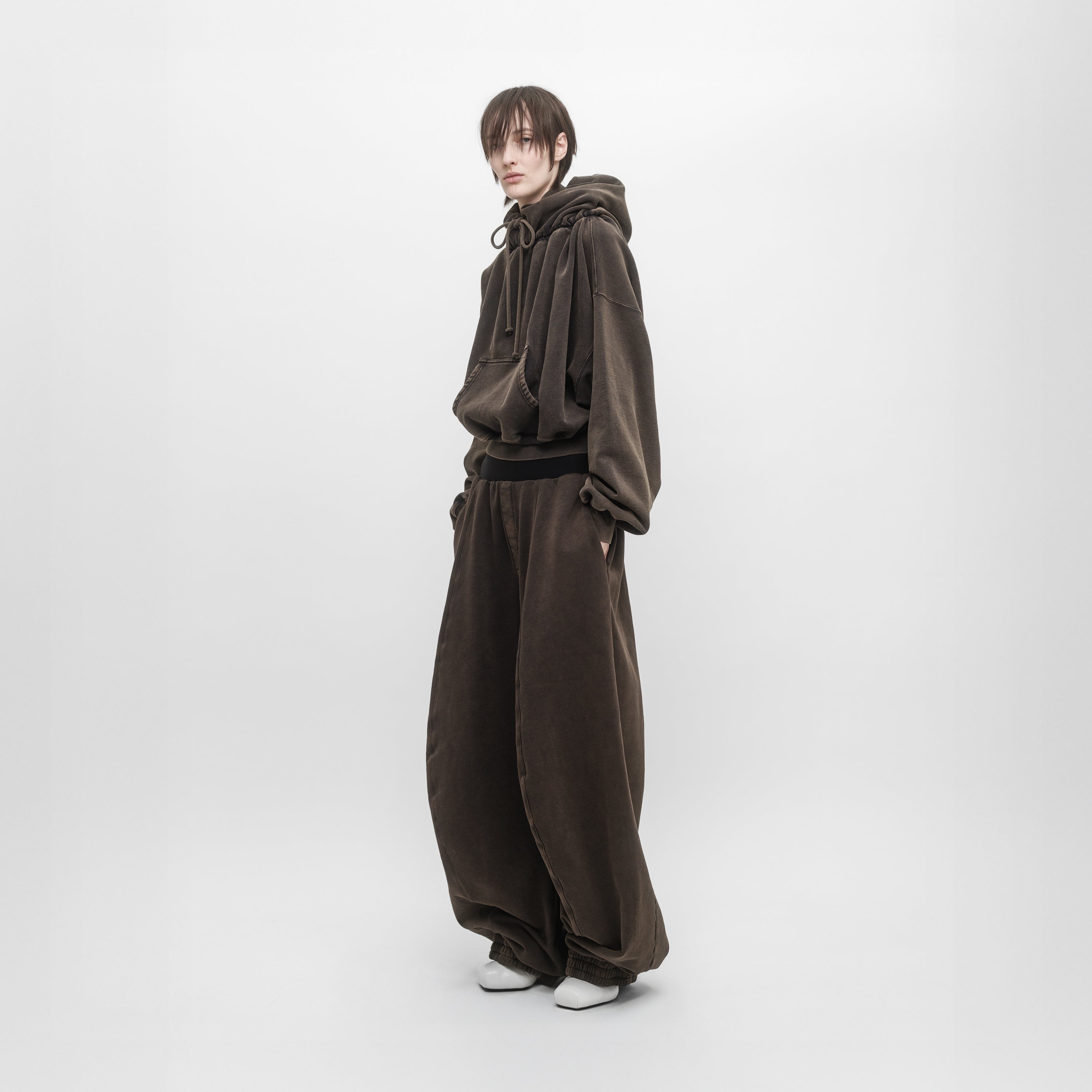 Knee Shape Sweatpants