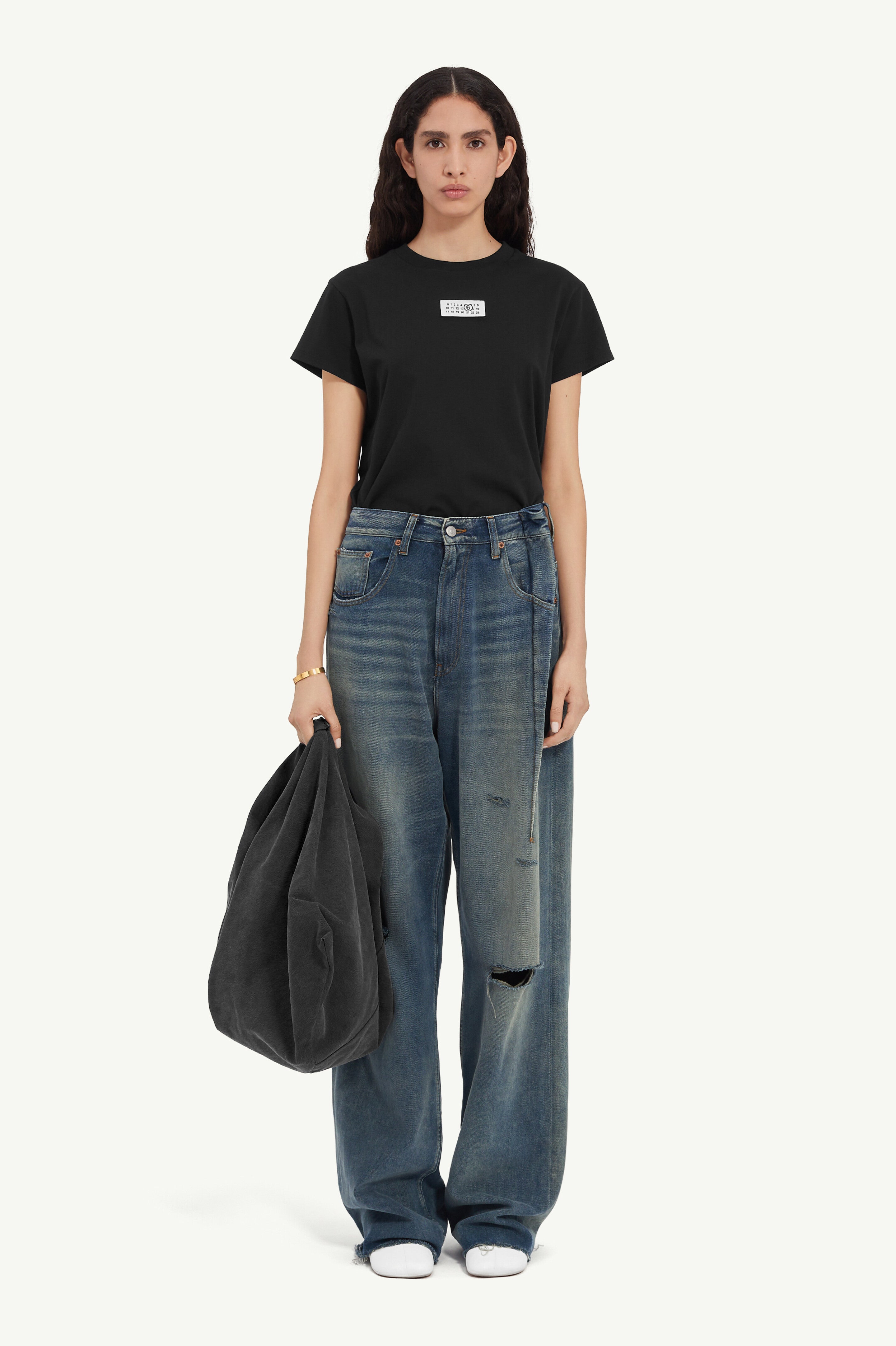 Cut Knees Jeans